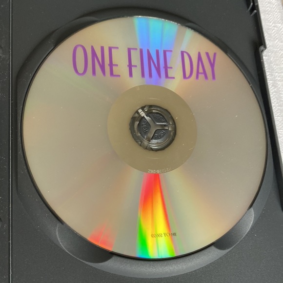 🎬PRICING🎬 One Fine Day DVD with Michelle Pfeiffer & George Clooney - Picture 3 of 7